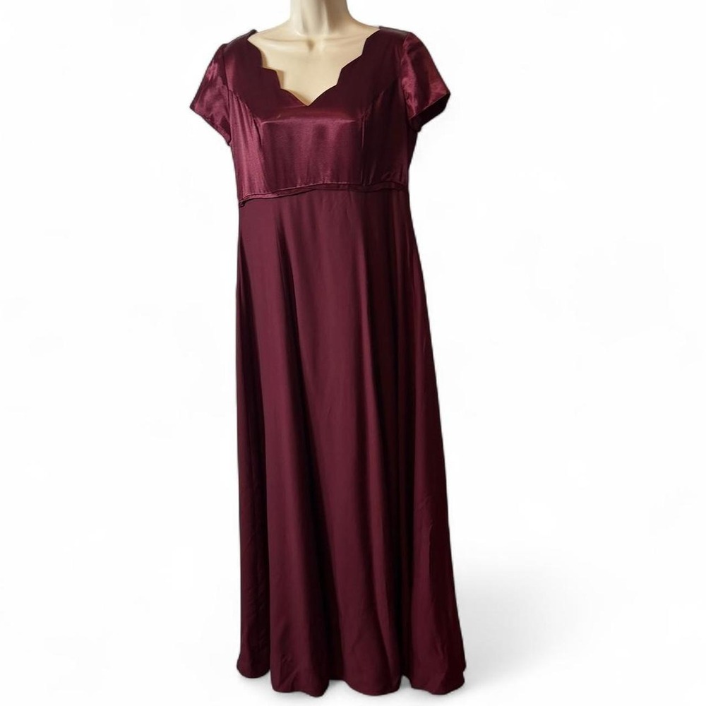 Vintage 90s Burgundy Scalloped V Neck Rosette Back Gown, Women's Size 14